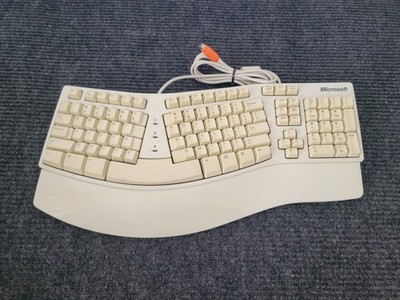 Microsoft Natural Keyboard Elite X03-51763 Ergonomic Wired Keyboard PS/2 TESTED 