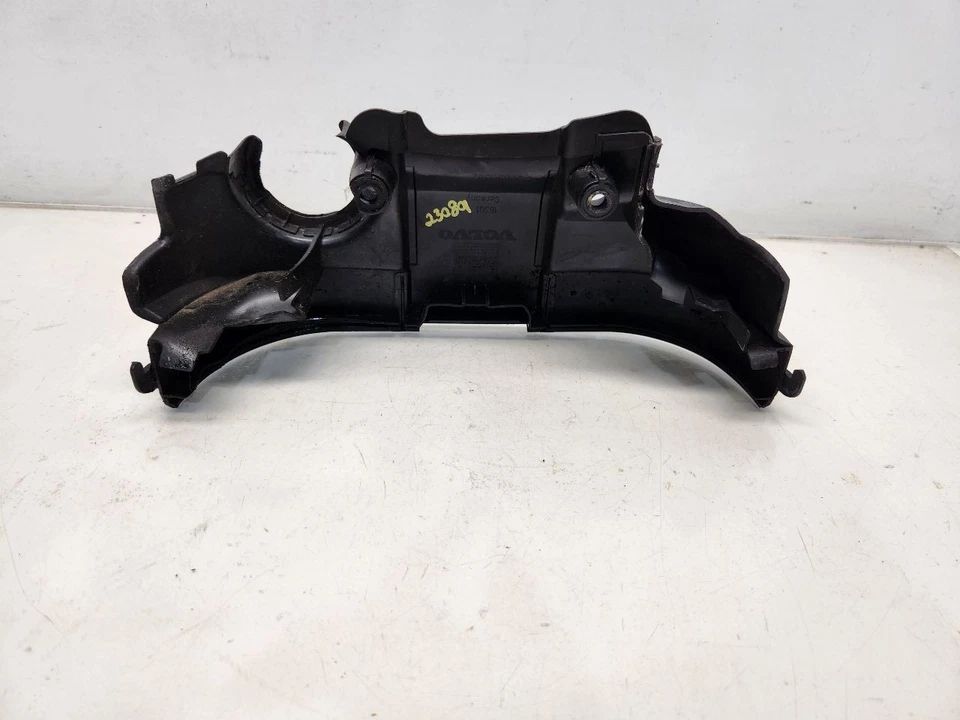 Volvo C30 2008 (2,5 L/AT/turbo) cubierta inferior del engranaje de distribución n.º de parte: 30650892 Foto 4 de 4