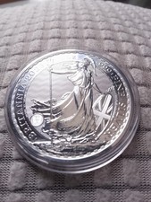 2023 Royal Mint King Charles Britannia 1oz 999 Silver Coin In Capsule.