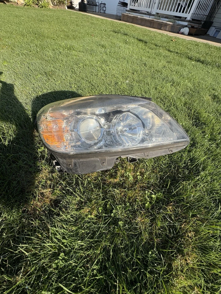 Par de faros halógenos para Mercedes-Benz C300 2010 OEM izquierda + derecha Foto 2 de 4