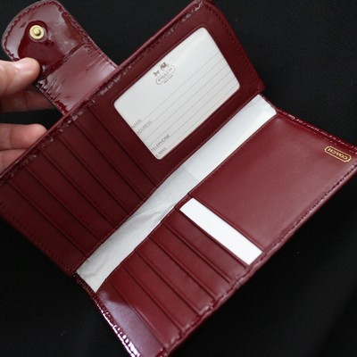 coach thin wallet