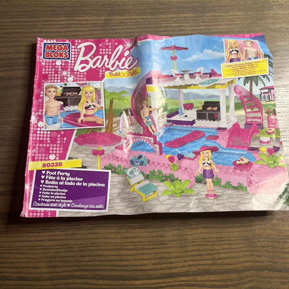 Mega Bloks 80228 Barbie Build ‘N Style Pool Party (80228) - Image 2 of 3