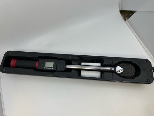 Powerbuilt Digital Torque Wrench w/Case & Instructions (RO1066096) - Picture 5 of 7