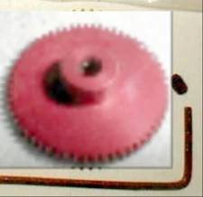 52 Tooth Slot Car Spur Gear Red Aluminum 64 Pitch Set Screw 1/8" Shaft NOS