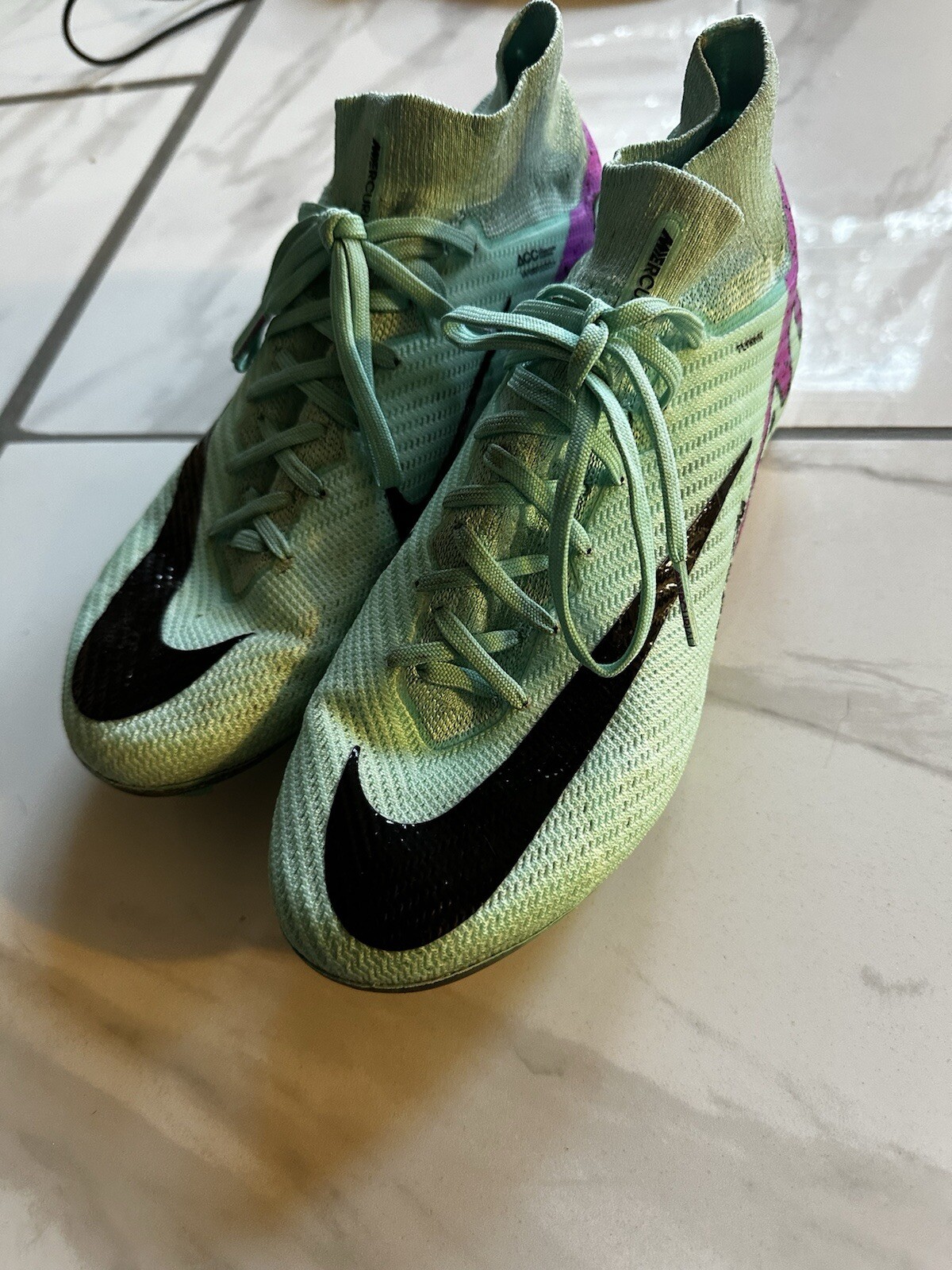 Foto 1 di 8