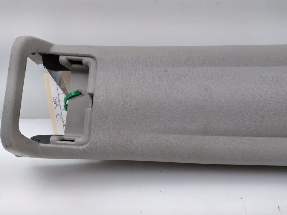 2001-2007 DODGE CARAVAN LEFT UPPER B PILLAR TRIM MOLDING OEM 112625 - Изображение 2 из 4