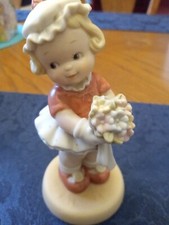    Memories Of Yesterday S0103 "Im The Girl For You" Girl With Bouquet Figurine