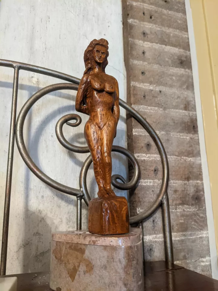 Naked Nude Woman Wood Carving W/ Nice Butt Primitive Folk Art Circa 1930 Deco - Image 3 of 4