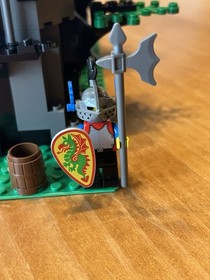 LEGO 6048 Dragon Knights Majisto's Magical Workshop w/Instructions