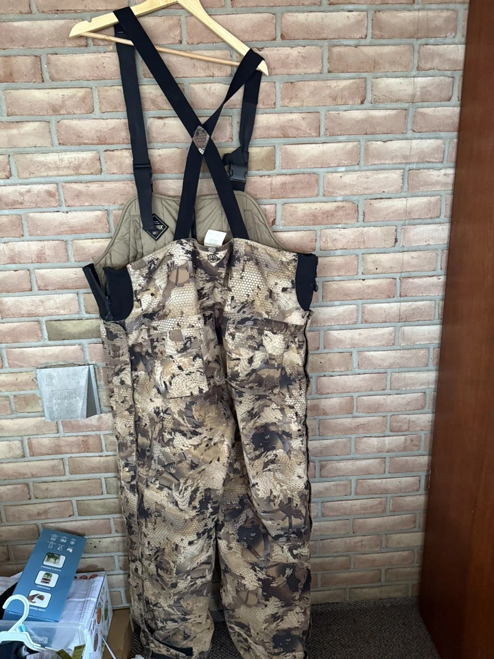 BERETTA Men’s XL Gore-Tex Primaloft Waterproof Hunting Bib Optifade Marsh Camo  - Image 2 of 4