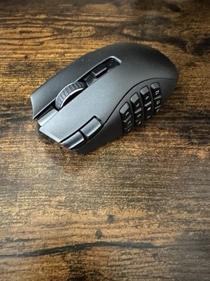 Razer Naga V2 HyperSpeed Wireless Gaming Mouse *NO DONGLE*