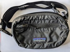 Patagonia Ultralight Black Hole Mini Hip Pack 1L - Black - Fanny Pack Waist Bag