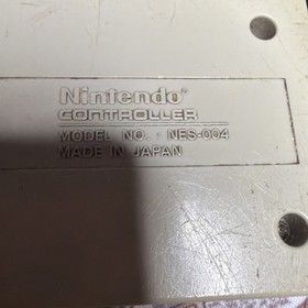 Nintendo NES Controller NES-004 - OEM - Authentic - TESTED & Working !