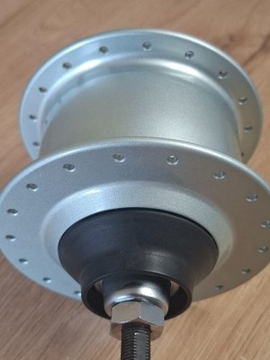 Shimano Nexus SG-C6001-8V 8-Speed Hub 36H 184mm Silver a Rim Brake