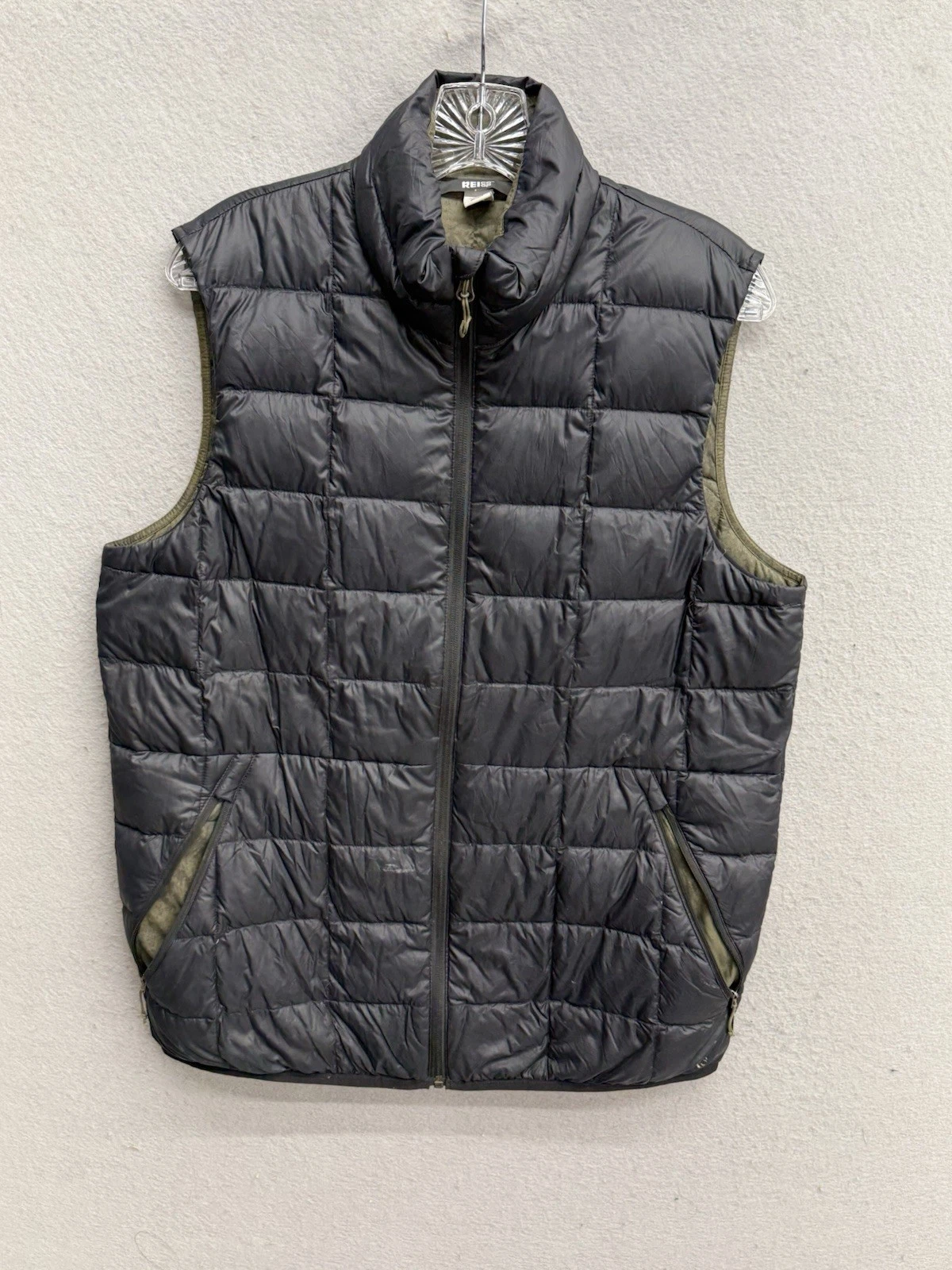 REI Co-op Vest Mens Medium Black 650 Down Puffer Full Zip Outdoor Hiking