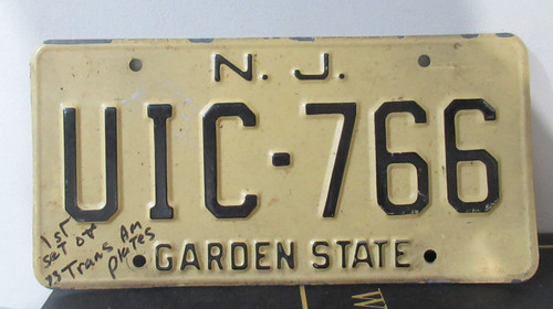 Vintage Car License Plate NEW JERSEY #UIC-766