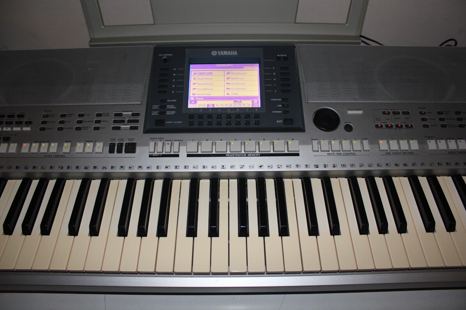 Teclado musical yamaha psr s700