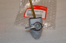 Honda NOS CB750 Fuel Petcock Valve Assembly  CB 750 500 550 16950-300-020