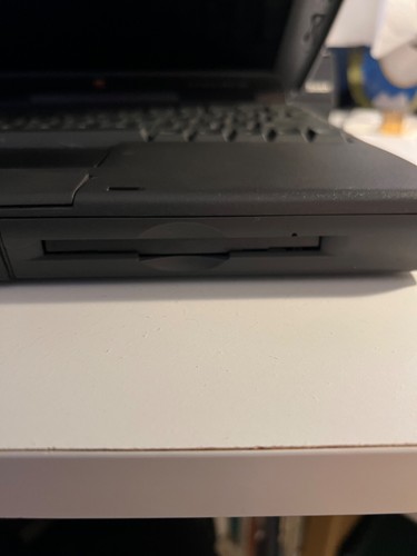 Apple Macintosh Powerbook 1400cs/166 - M3571 - Picture 6 of 18