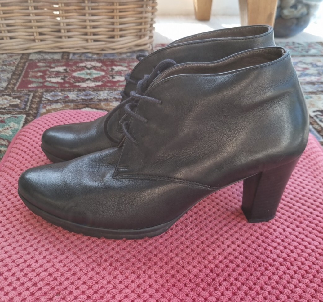 gabor hovercraft ankle boots