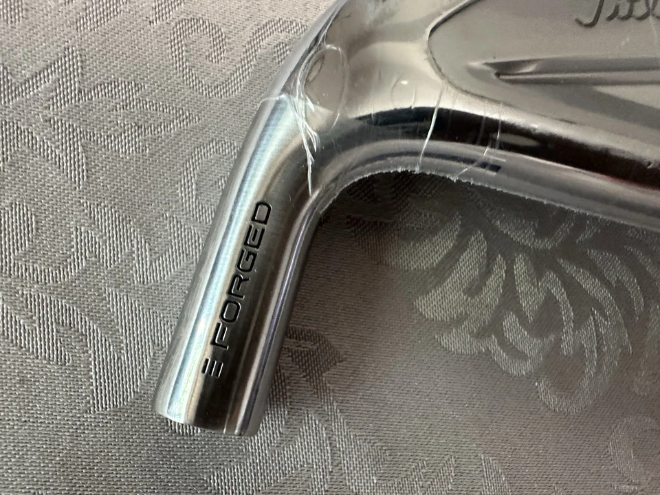Titleist T350 7 Iron Brand New Titleist Iron Head Only Sealed Left Hand Forged - Image 2 of 4