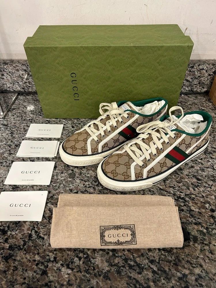 Baskets de tennis homme Gucci 1977 beige taille 8,5 SPB SAL (348012)