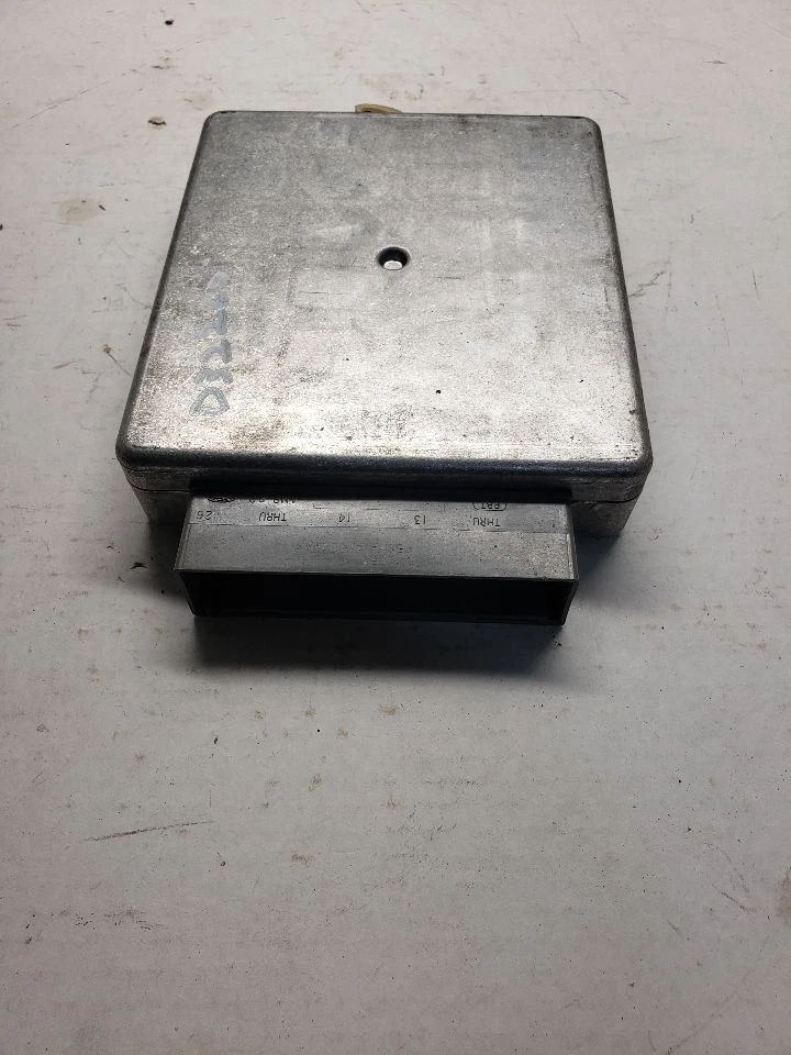 发动机 ECM 电子控制模块 低排放 适合 01 MAZDA MPV 1340058 — 第 2/4 张图片