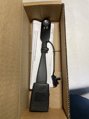 GM OEM 09-20 Colorado Restraint Systems Front Seat Belts-Outer Buckle 84531738