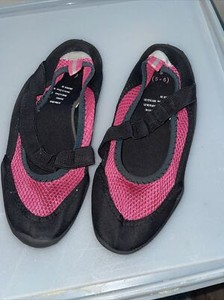 Girls Swim Shoes Size 5-6