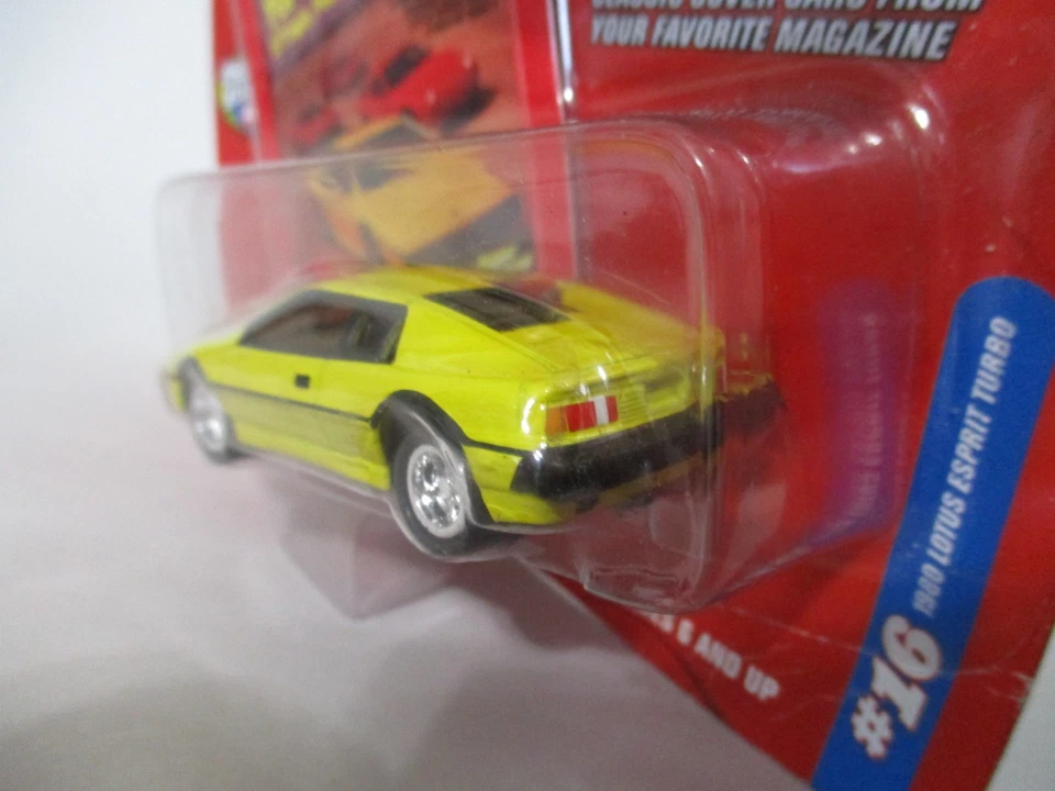 Литая модель Lotus Esprit Turbo 1980 Johnny Lightning Motor Trend Series 1:64 - Изображение 4 из 4