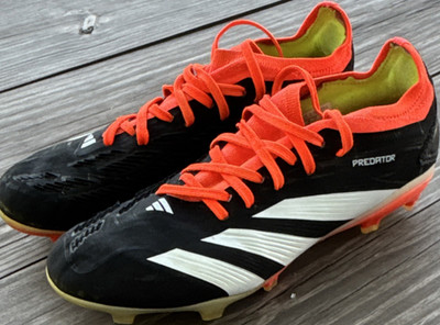  Predator サッカーシューズ オレンジ・ブラック adidas Predator Men's Low Top Soccer Cleats Lace-Up Colorblock