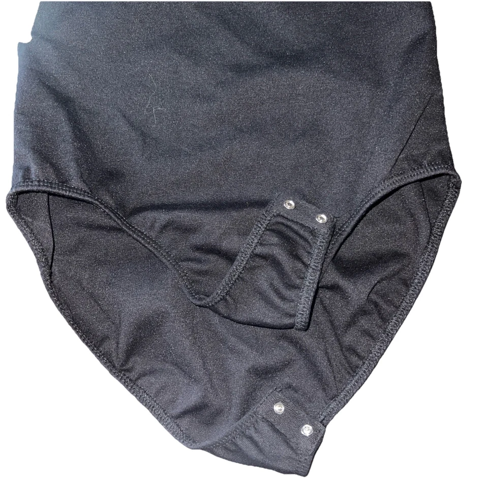 Nuevo body Charlotte Russe para mujer pequeño negro correas de espagueti parte inferior a presión Foto 4 de 4