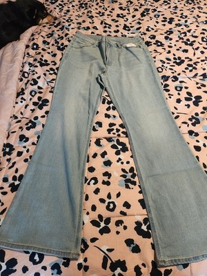 Old Navy Women's Wow Flare Jeans Size 10 High Rise Light Wash Denim Blue