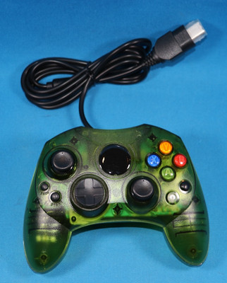 WIRED S TYPE CONTROLLER FOR ORIGINAL MICROSOFT XBOX  HALO GREEN TRANSLUCENT NEW