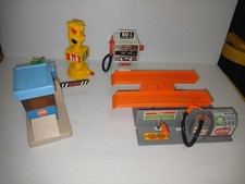 Texaco Station Pump  Lift Booth Stop Light Buddy L 1976 Vintage Toy Hong Kong