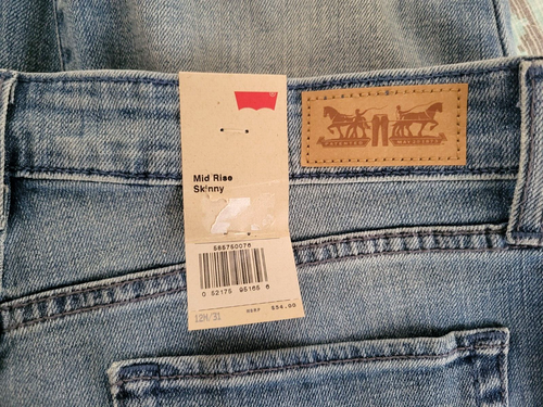 NWT ~ Levi's Mid-Rise Skinny Jeans ~ Women's 12M x 31 ~ Medium Blue Wash - Picture 7 of 10