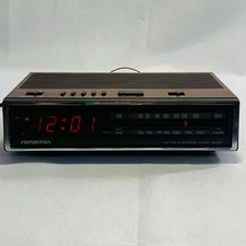Soundesign 3636A AM/FM Electronic Alarm Clock Radio Vintage WORKS!!!