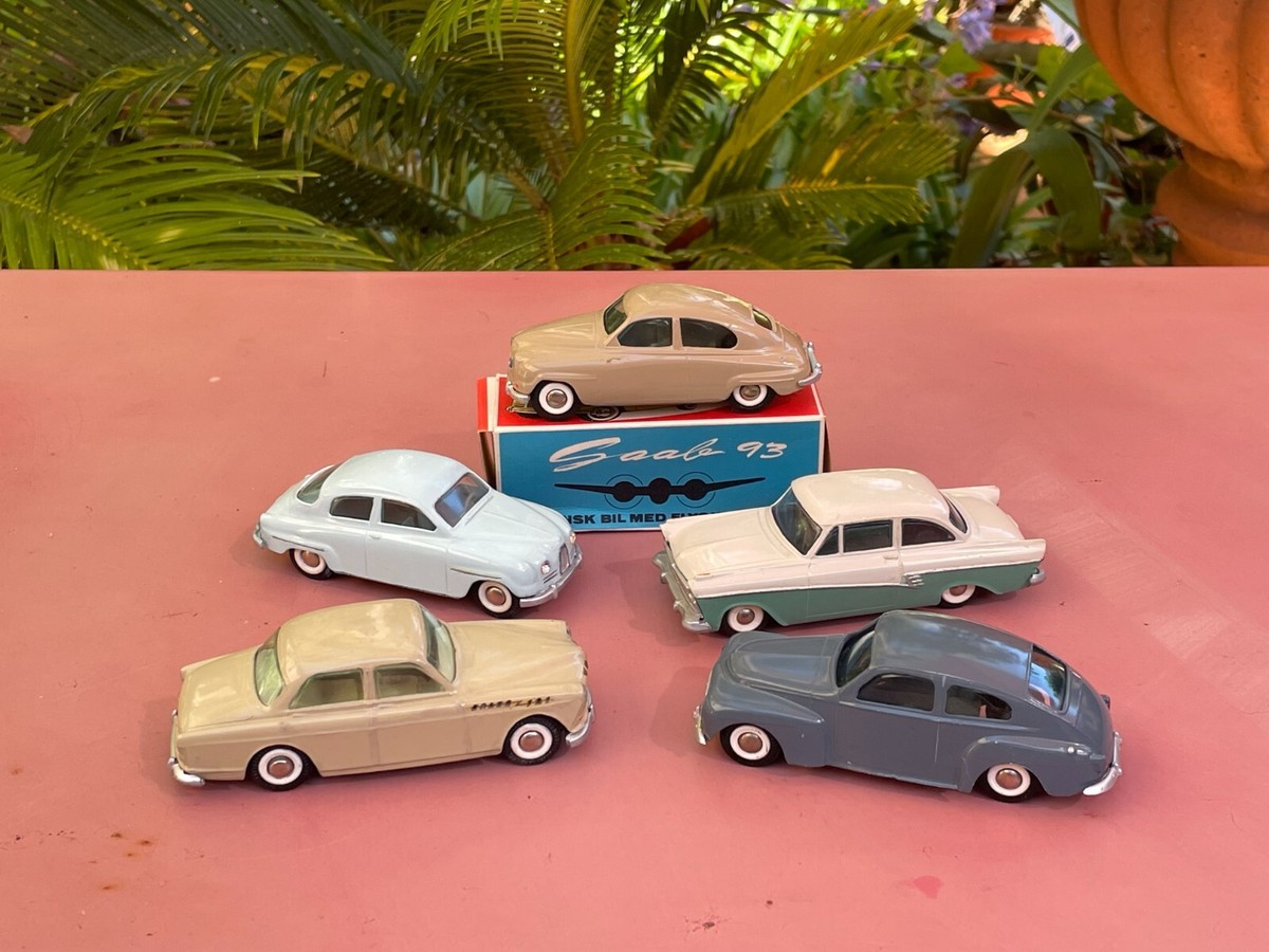 Miniature TEKNO 1/43 - SAAB 96 Bleu Pâle (Réf.827) - État Proche Du Neuf
