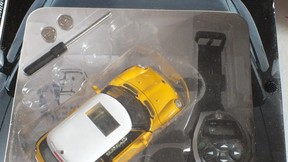 NewRay Mini Cooper 2001 1/32 die cast radiocomandata Perfetta in scatola - Immagine 4 di 4