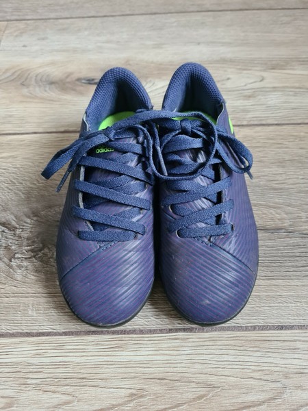 astroturf trainers size 11