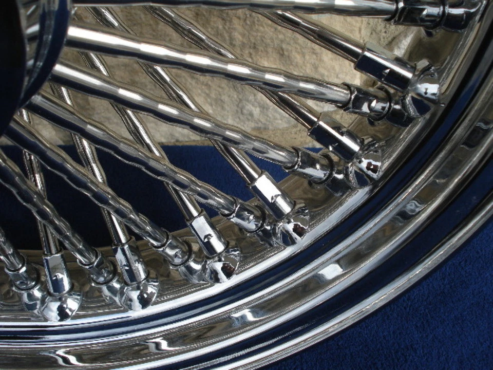 16X3.5" DNA MAMMOTH 52 DIAMOND SPOKE REAR WHEEL FOR HARLEY ROAD KING 2000-01 - Image 2 of 4