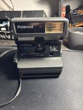 Vintage Polaroid One Step Close Up 600 Film Instant Camera With Strap