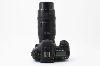 Canon EOS 7D MarkⅡ/Canon EF 100-300mm Canon EOS 7D Mark II DSLR Camera & EF 100-300mm Telephoto Lens Set