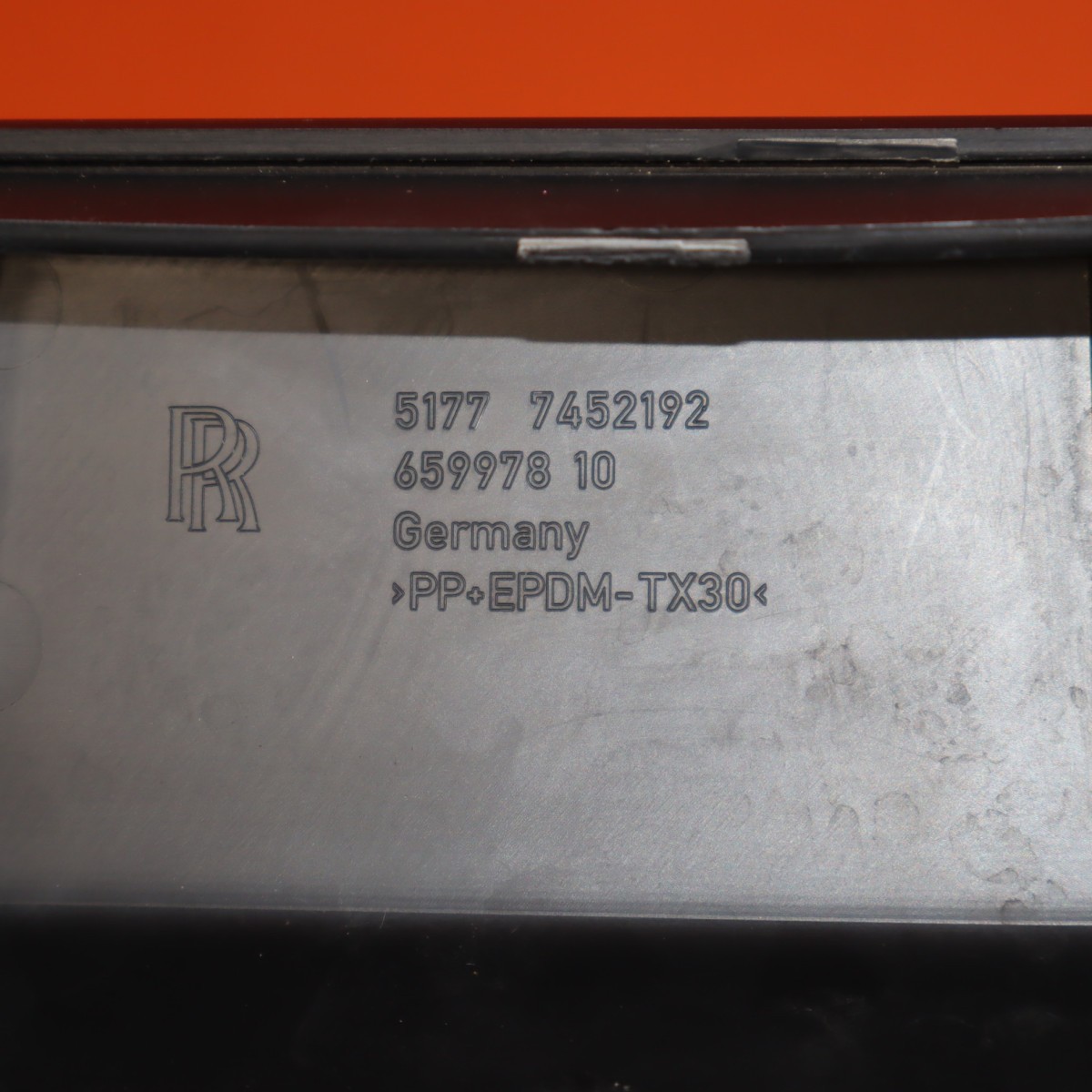 Rolls-Royce Cullinan 2017-2022 Front Right Rocker panel trim P/N 51777452192