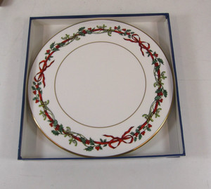 Royal Worcester Holly Ribbons | eBay UK