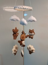 Babymobile mit Waldtieren Holzspielzeug
