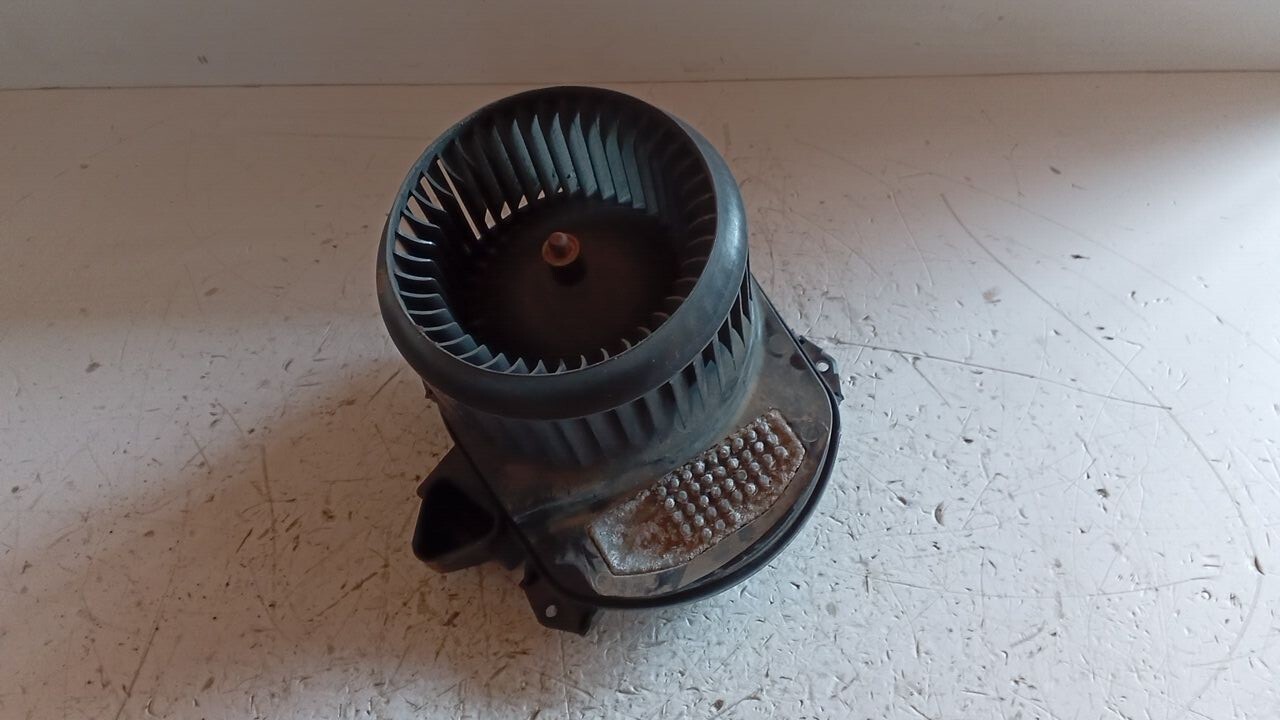 MOTORINO VENTILAZIONE ABITACOLO MERCEDES CLA 2015 1.5 D A2469061601