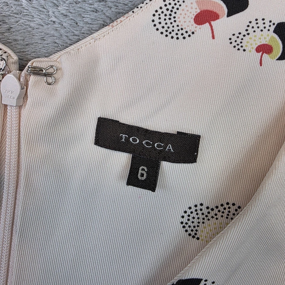 Vestido Tocca Para Mujer 6 Pastel Melocotón Negro Floral Sin Mangas Ajuste Midi Acampanado Primavera Foto 2 de 4