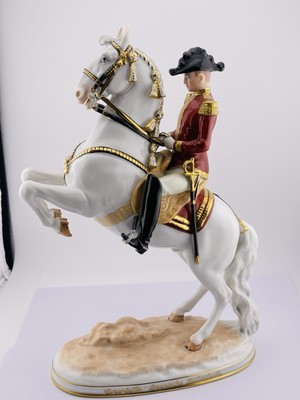 Augarten Wien - große Figur - Courbette / Spanische Hofreitschule - H. 29 cm