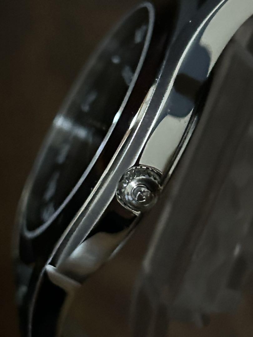 GUCCI 5500M Date Quartz Men's Watch Silver Bracelet Black GUCCI 5500M Date Quartz Men's Watch Silver Bracelet Black